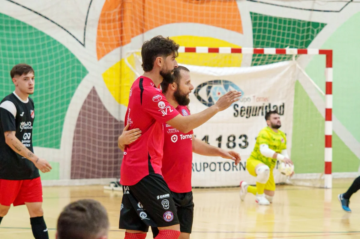 Asalta Crevillent con una victoria de carácter (4-6)