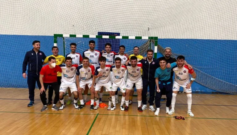 El Nazareno filial inicia la lucha por el ascenso con una victoria ante el Amigos del Deporte Nevaluz