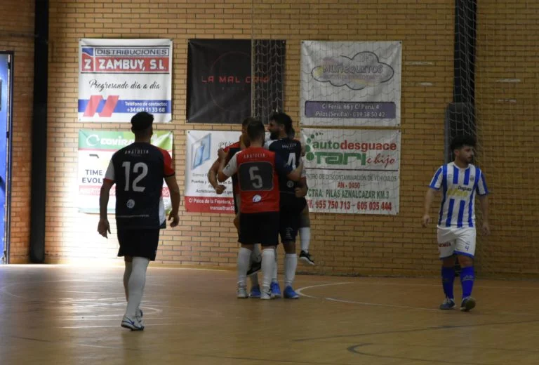 Lucha hasta el final en Pilas para obtener los tres puntos en el estreno de la temporada