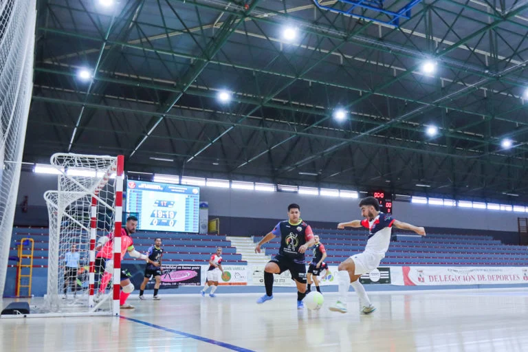 Festival de goles para poner la tercera victoria consecutiva
