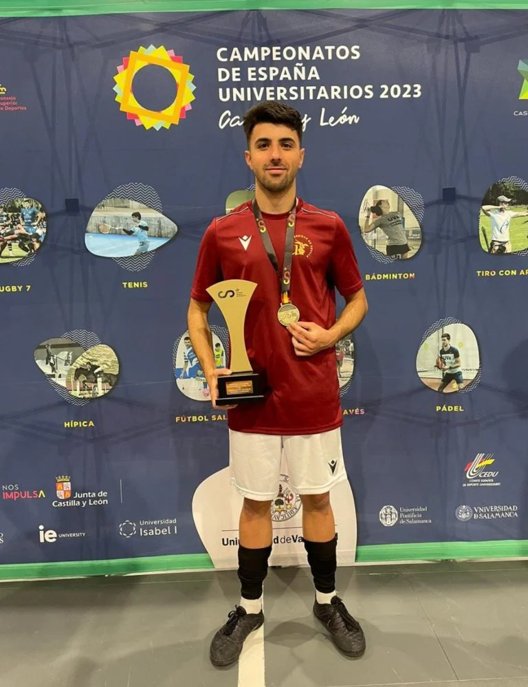 Pepe Salguero, campeón de España con la Universidad de Sevilla