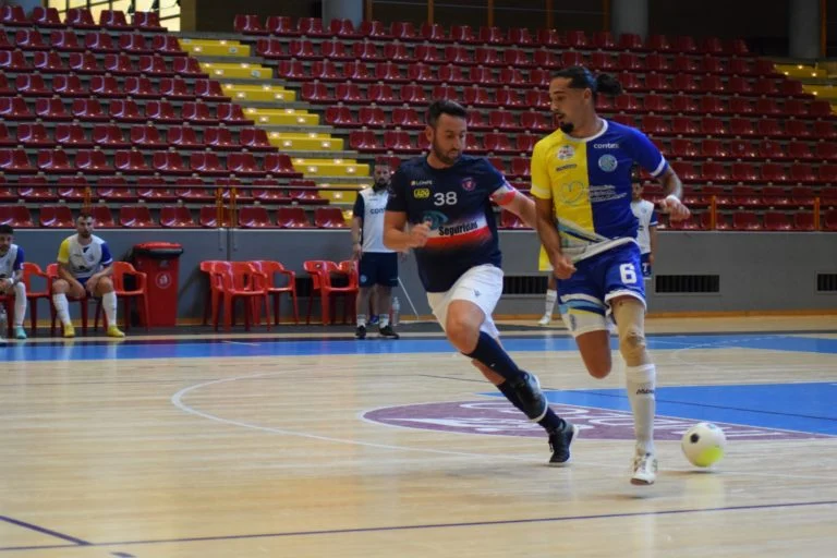 Vuelta a la Liga con el objetivo de lograr la primera