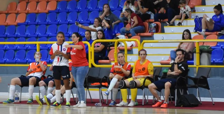 Raquel Iglesias sigue al frente del GTS Nazareno Dos Hermanas FS Anatolia